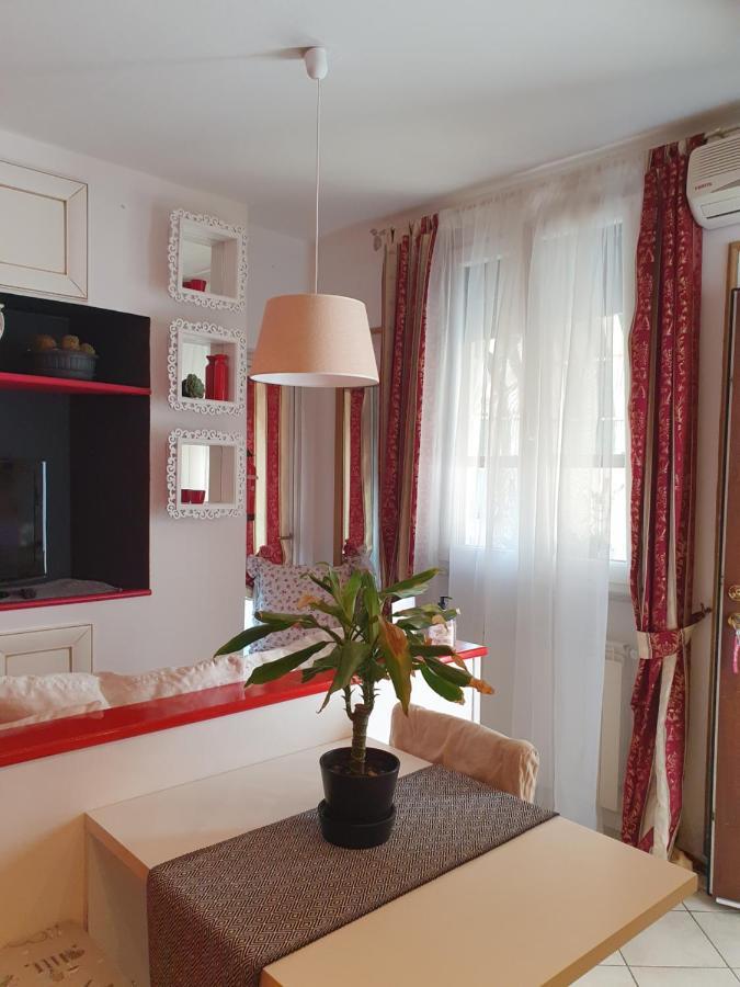 Appartamento Casa Magnolia Varese Esterno foto